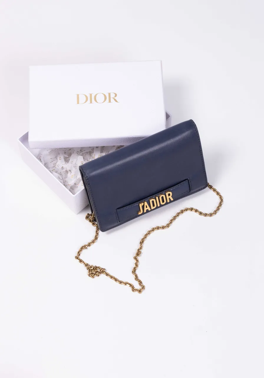 Bolsa Dior com sua embalagem, fotografada pela Vende Amiga
